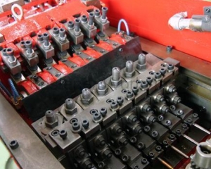 fastener-world_LIAN SHYANG INDUSTRIES CO., LTD.  fastener-world(LIAN SHYANG INDUSTRIES CO., LTD. )